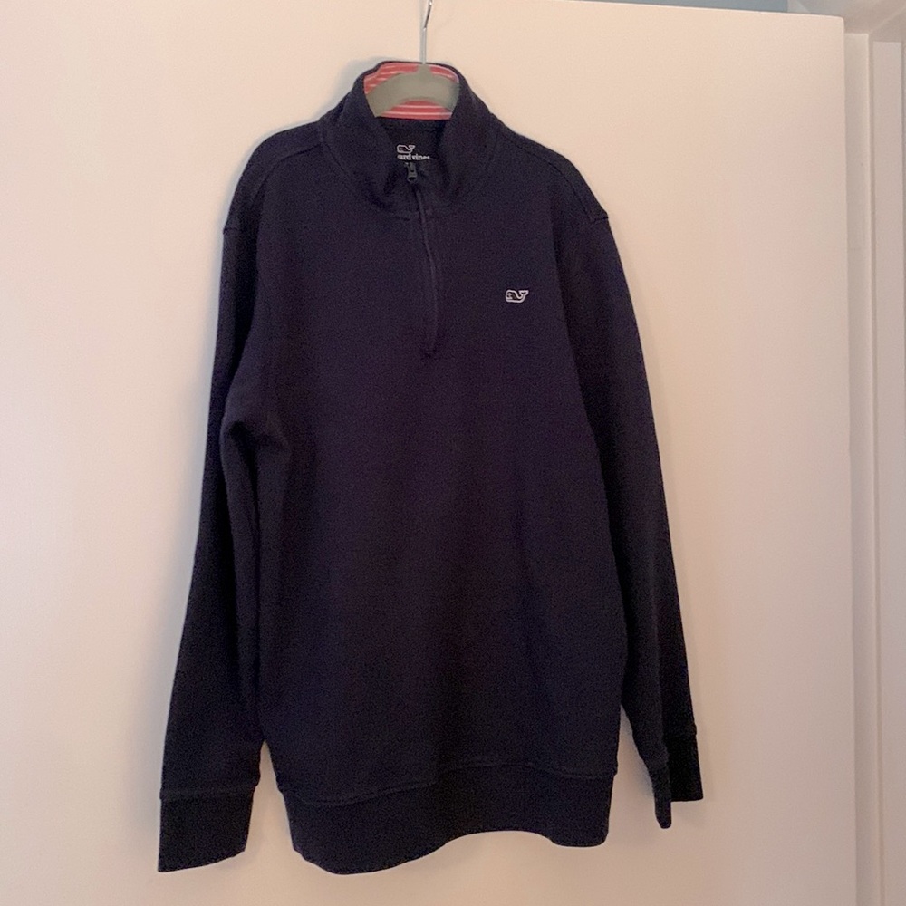 Vineyard Vines Boys navy blue cotton quarter-zip. Boys Size L